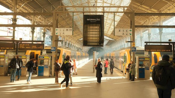 Guide ultime pour créer un club de lecture captivant spécialisé dans les romans policiers